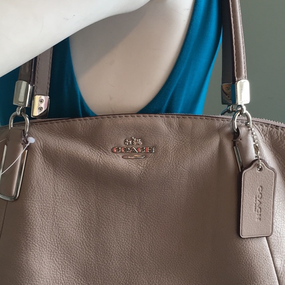 Coach Nude Taupe Large Leather Shoulder bag - Picture 2 of 8